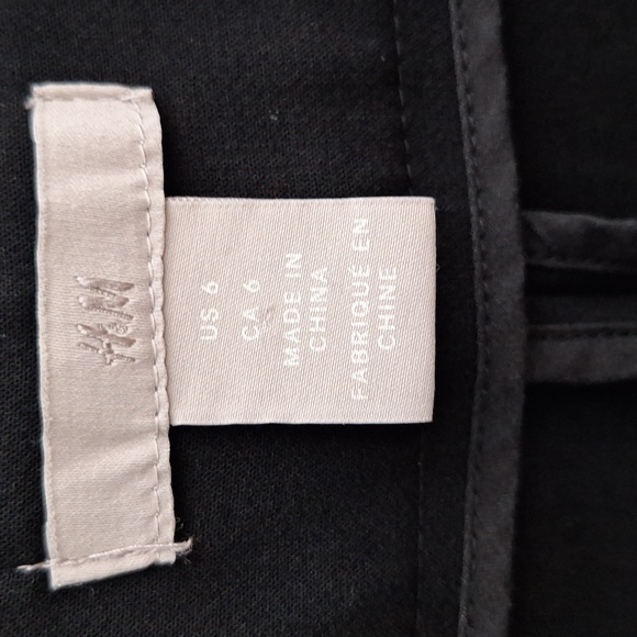 🐦‍⬛ H&M dress pants size 6 with sailor buttons - Picture 5 of 10